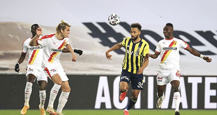 Süper Lig'in 26. haftasında Göztepe'yi ağırlayan Fenerbahçe, sahadan 1-0 mağlup ayrıldı.