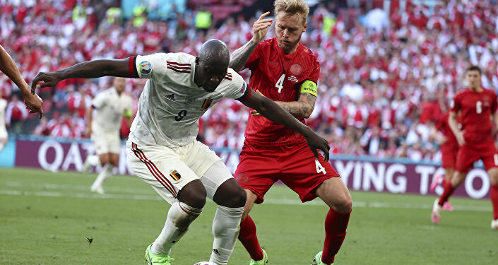 EURO 2020 B Grubu maçında Belçika, Danimarka'yı 2-1 yenerek son 16'ya adını yazdırdı