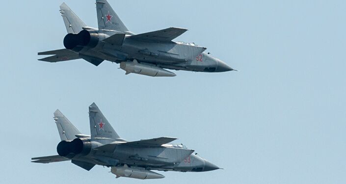 Kinjal füze sistemleriyle donatılan MiG-31 avcı uçakları