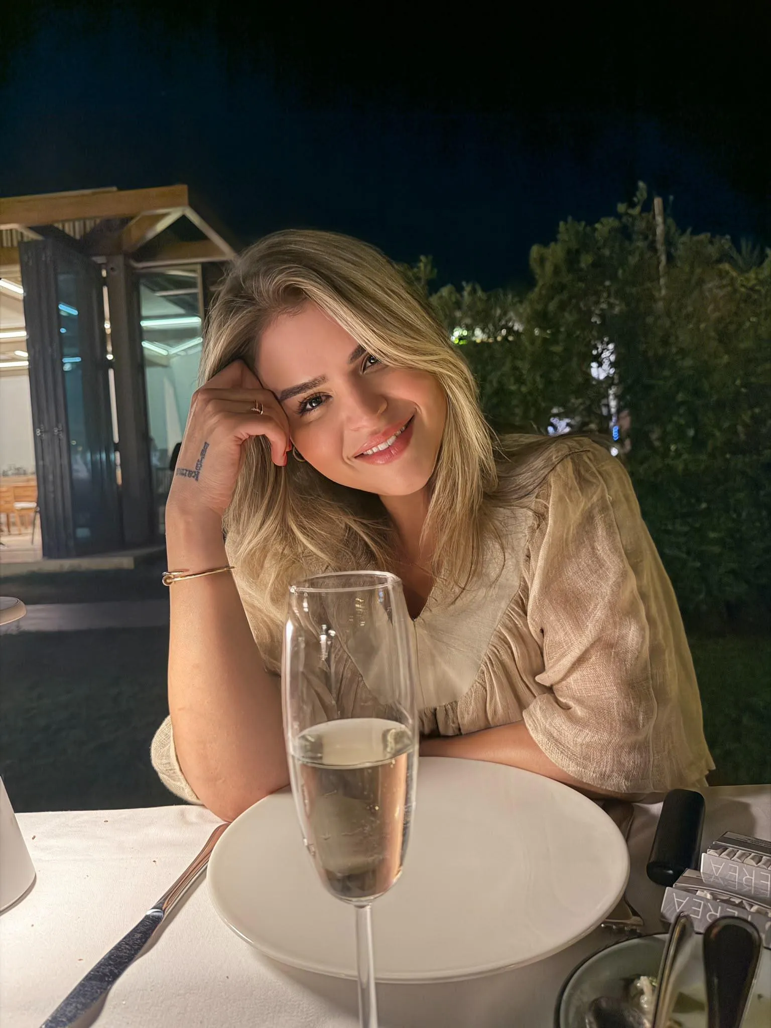 İrem Yanar, Profesyonel Güzellik Deneyimini Kozmetik Dünyasına Taşıyor